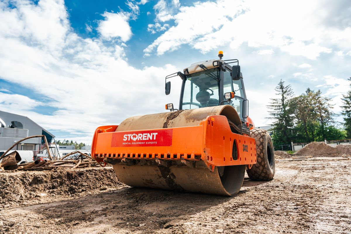Vibratory roller